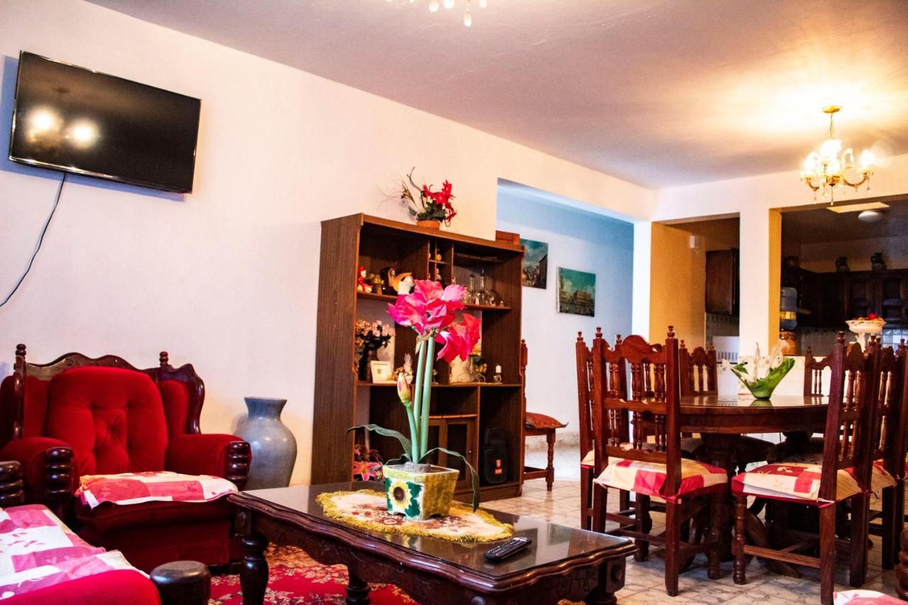 Villa Flores, Casa En El Centro De Mascota Esterno foto