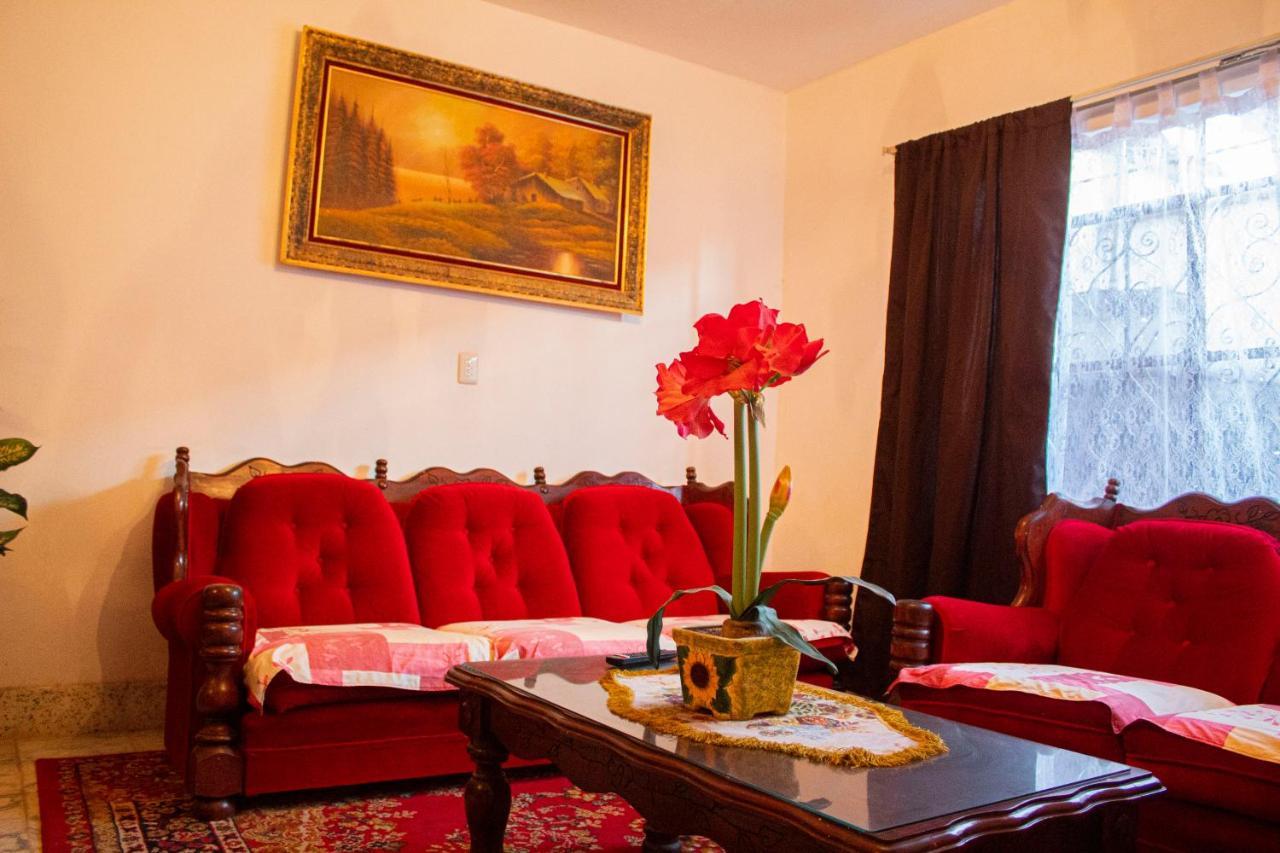 Villa Flores, Casa En El Centro De Mascota Esterno foto