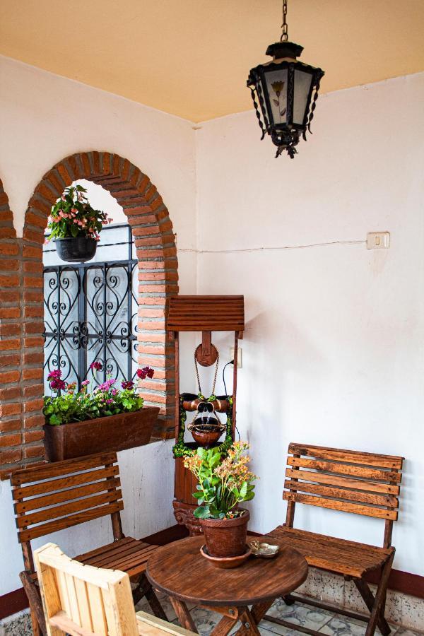 Villa Flores, Casa En El Centro De Mascota Esterno foto