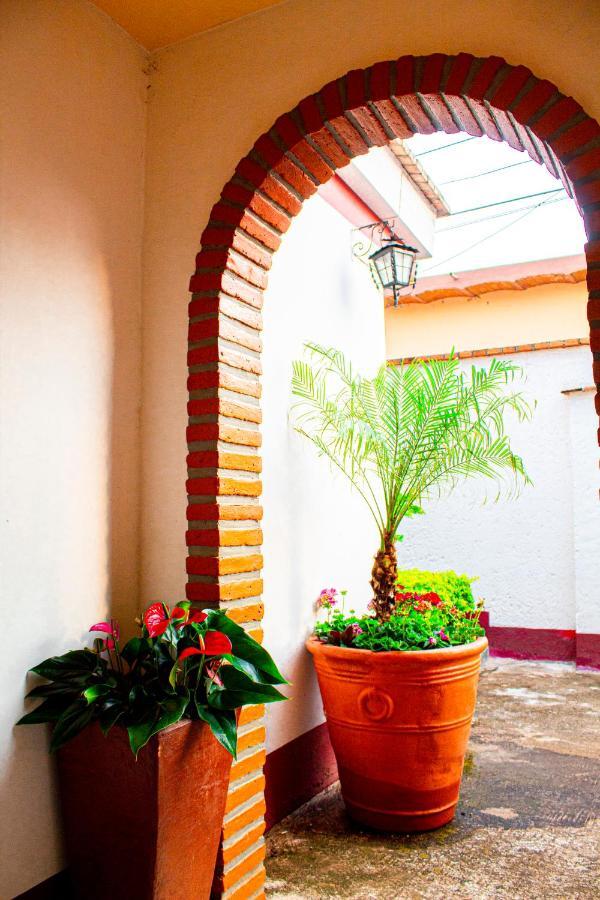 Villa Flores, Casa En El Centro De Mascota Esterno foto