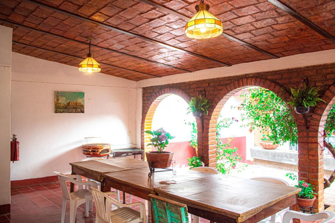 Villa Flores, Casa En El Centro De Mascota Esterno foto